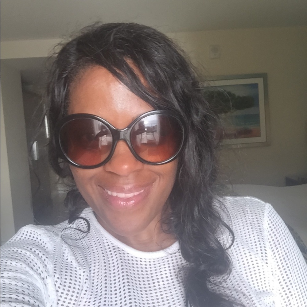 Meet your Posher, Robyn